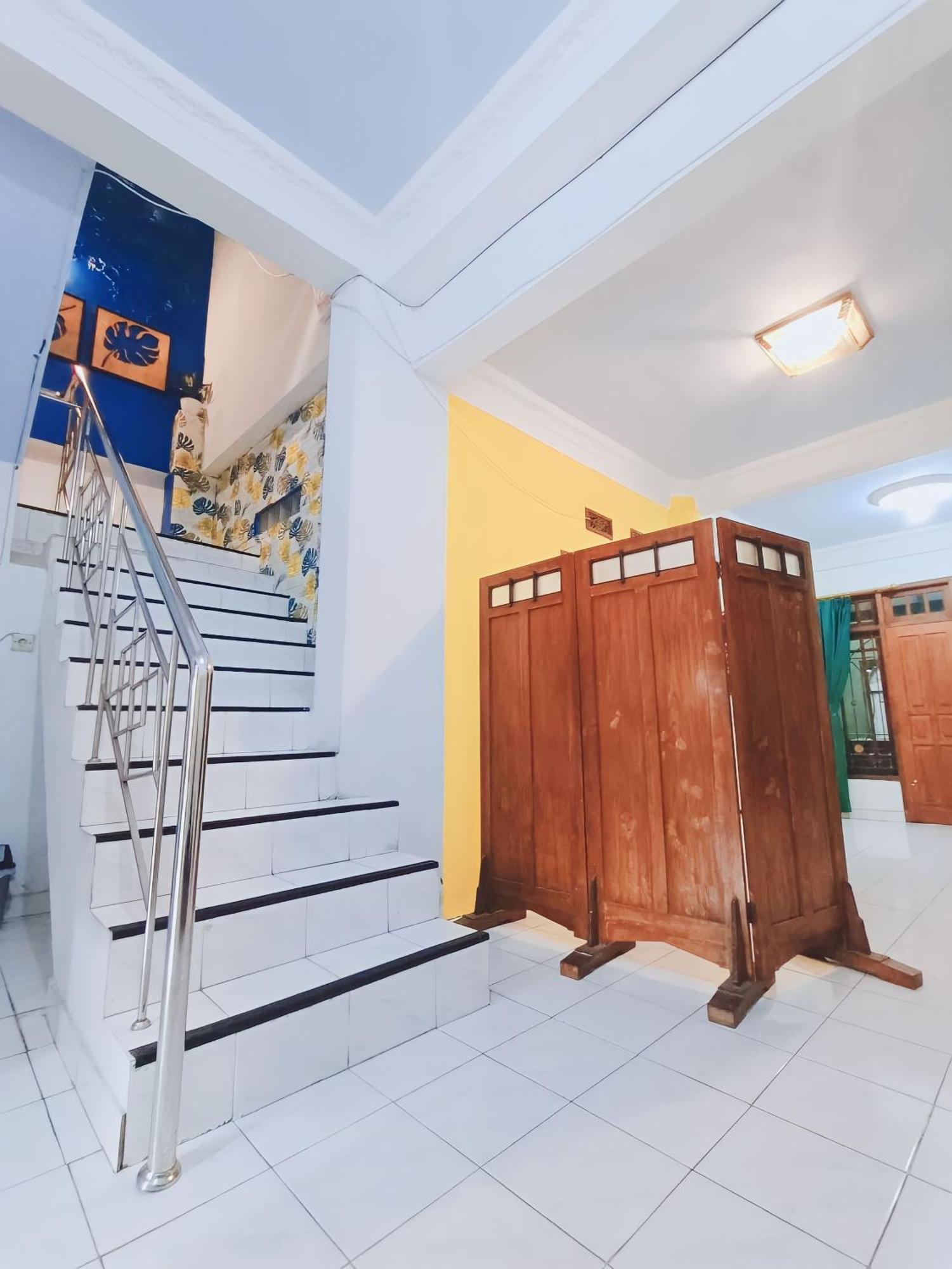 Glory Homestay Yogyakarta Exterior foto